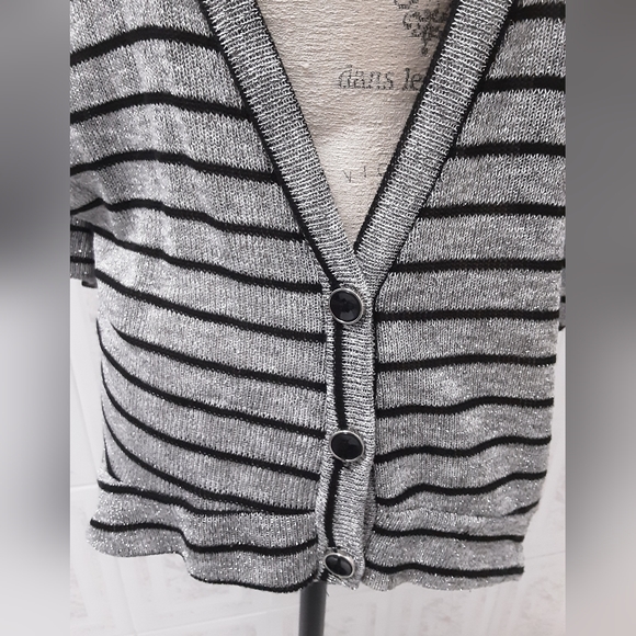 Metallic Lace Cardigan - Picture 3 of 7